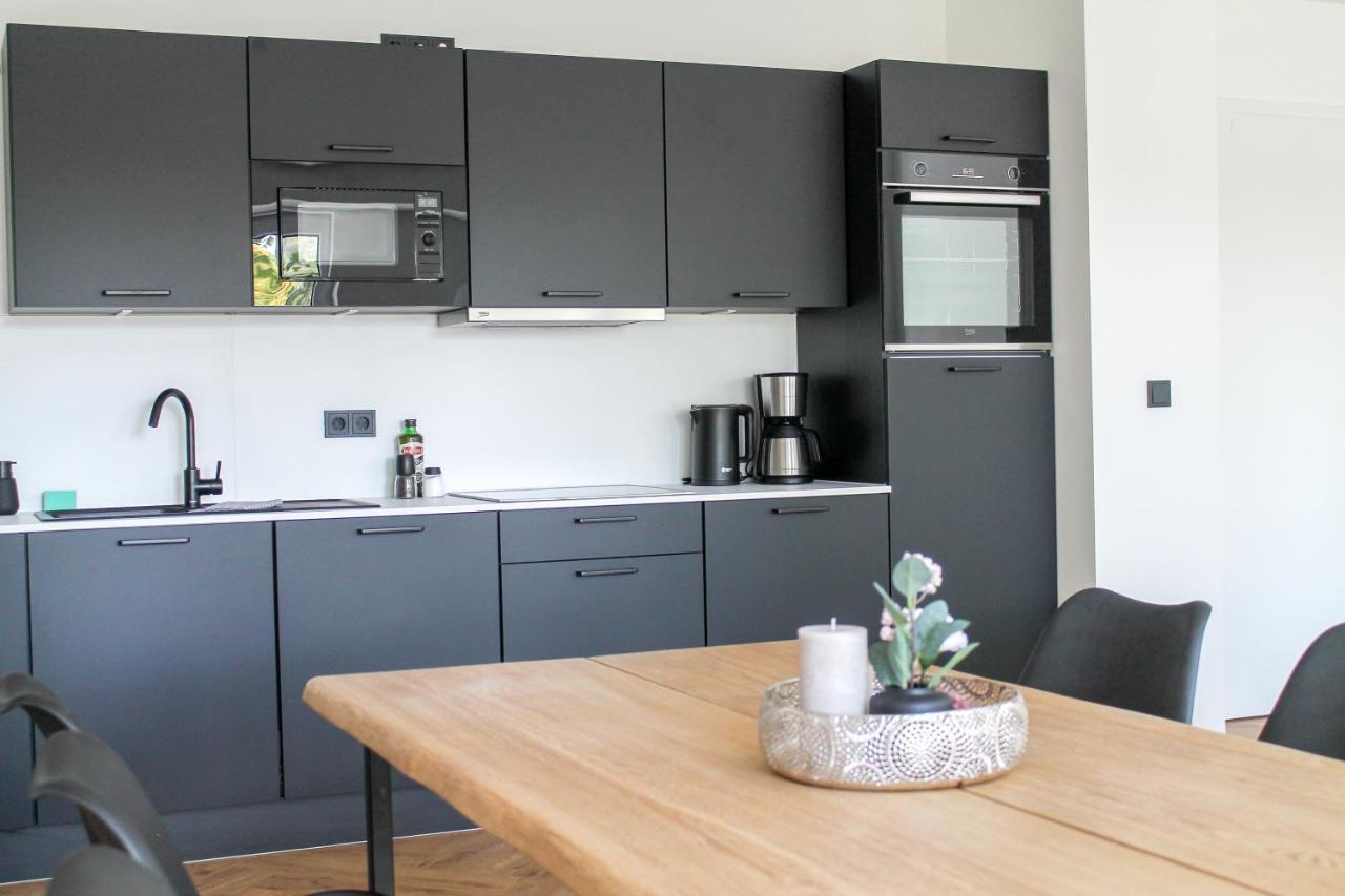 Modern Apartment - Fuer Freunde & Familien, Stadtnah, Parkplatz, E-Ladestation, Gitterbox Fuer Fahrraeder, Fitnessstudio, Digitale Gaestemappe Mit Restaurant- Und Unternehmenstipps Koblenc Exteriér fotografie